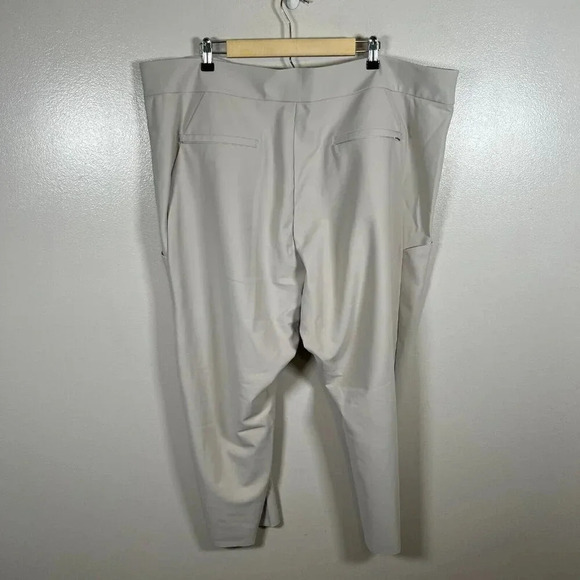 Athleta Stellar Straight Crop Pants Size 26 Travel Work Office Athleisure Tan - Picture 3 of 13